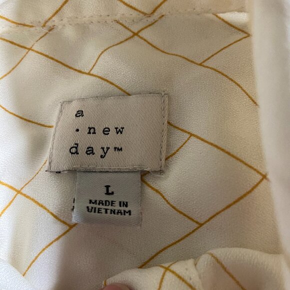 A New Day Geometric Print Gold and White Career Wear Button Down Blouse Flowy - Picture 7 of 9
